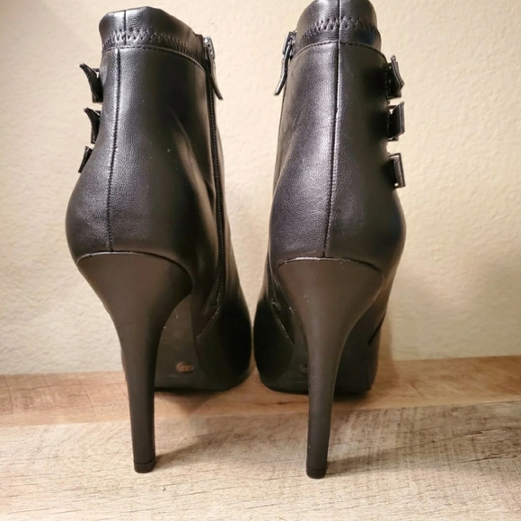 BCBGeneration Booties - Picture 4 of 6